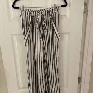 American Threads Black & White Flowy Striped Pant Overalls - Small